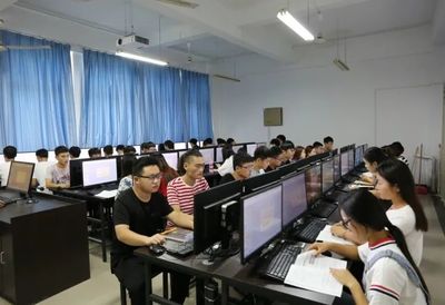 “硬核”工贸之信息工程学院 软件开发与信息技术咨询服务的深度融合